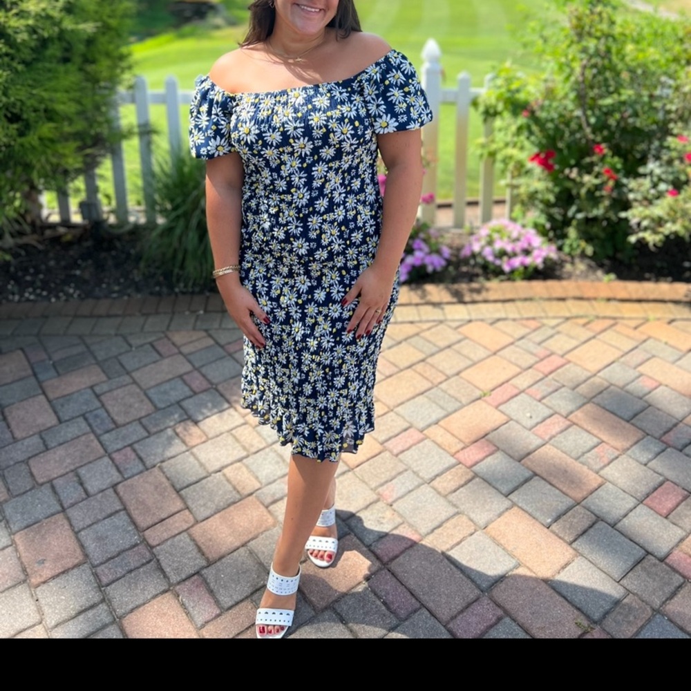 Blue daisy dress